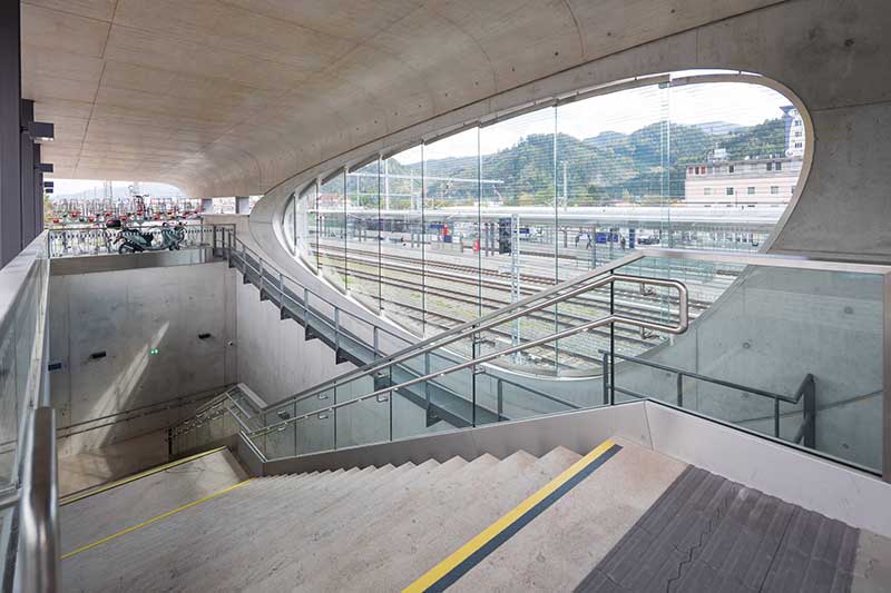 Beim Baum des Kapfenberger Bahnhofs wurde Beton von Schaberreiter verwendet. Foto: Meieregger